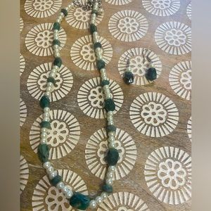 Vintage necklace set